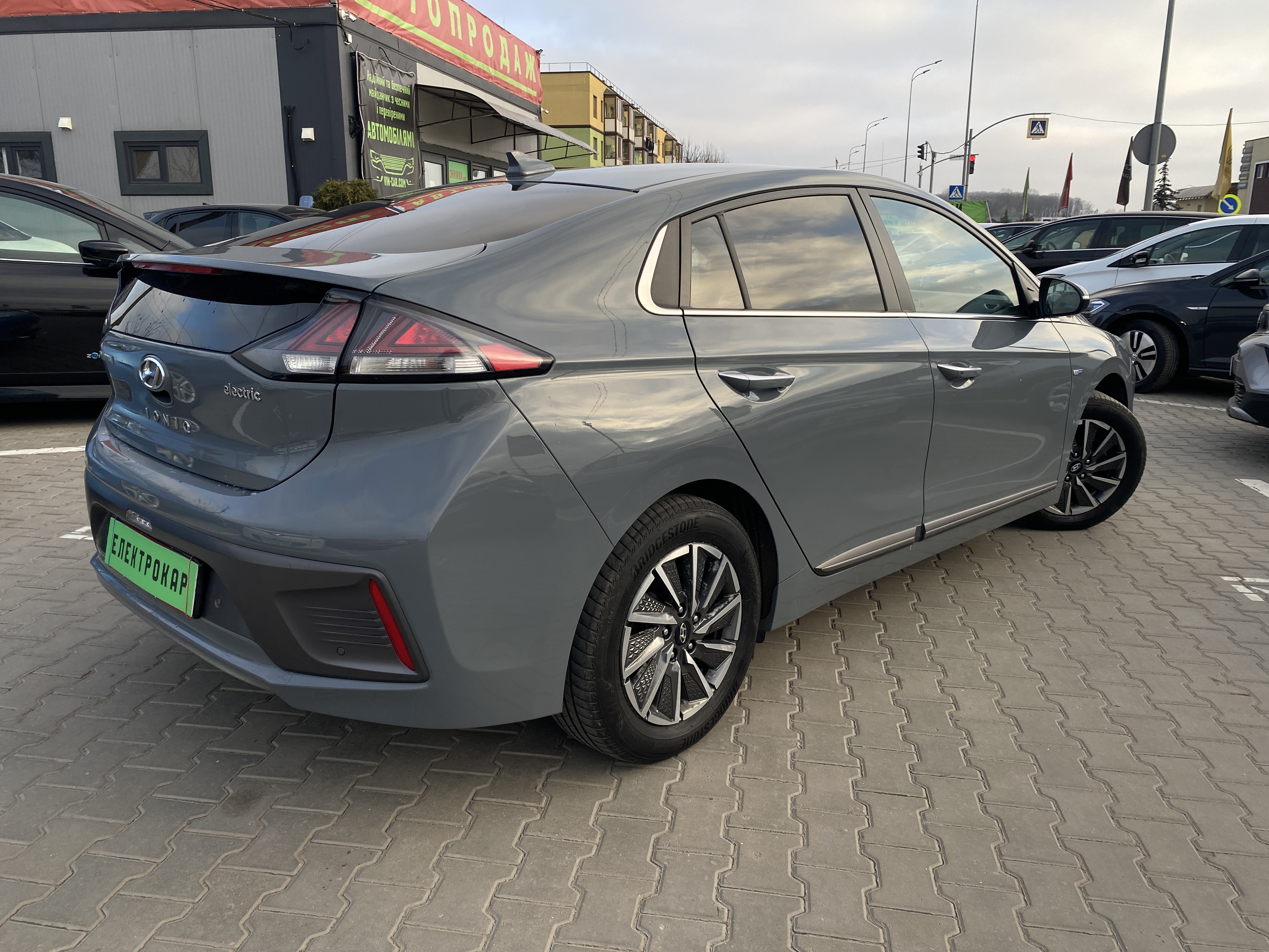 Hyundai Ioniq PREMIUM