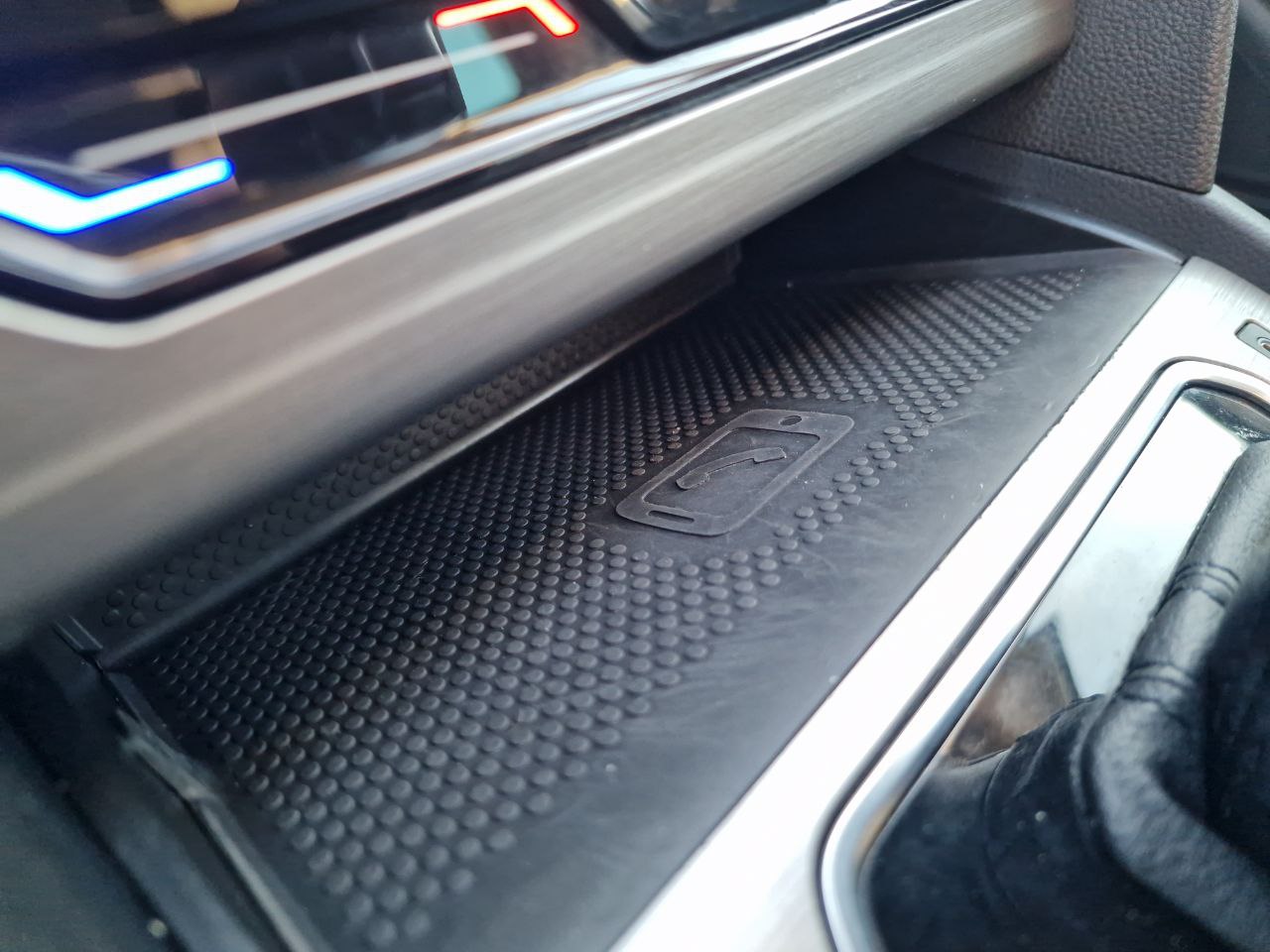 Volkswagen Passat Business+