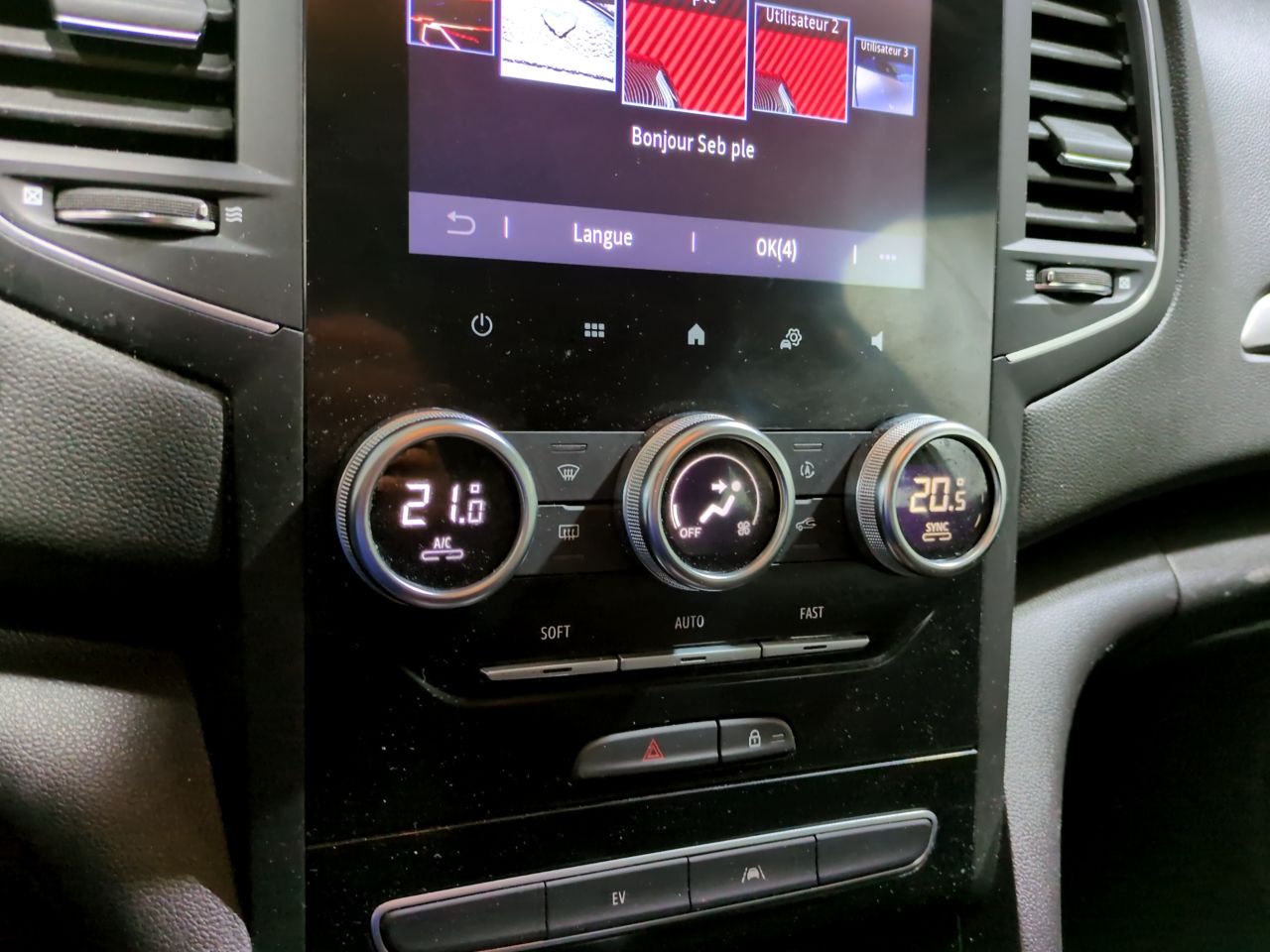 Renault Megane Business HYBRID