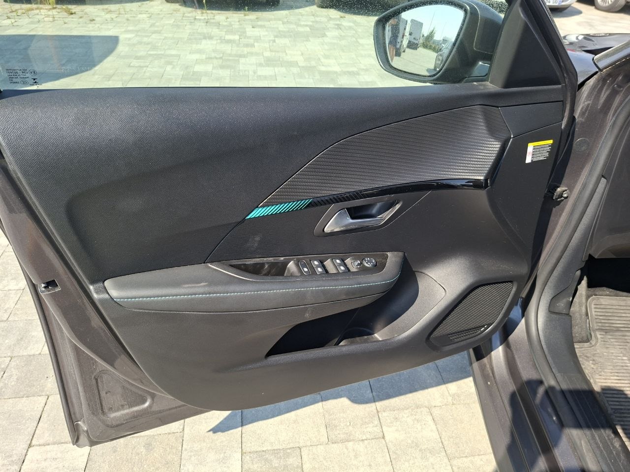 Peugeot 208 ALLURE