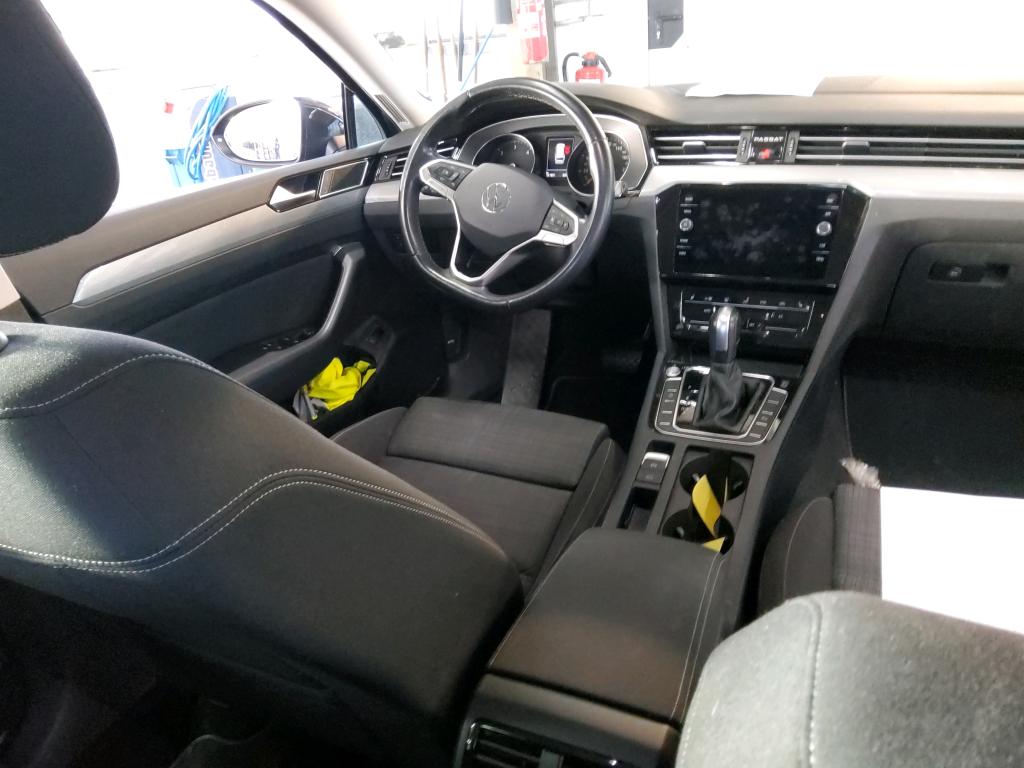 Volkswagen Passat Business+