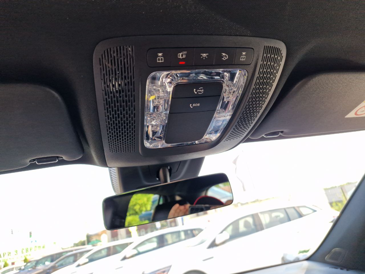 MERCEDES BENZ EQA