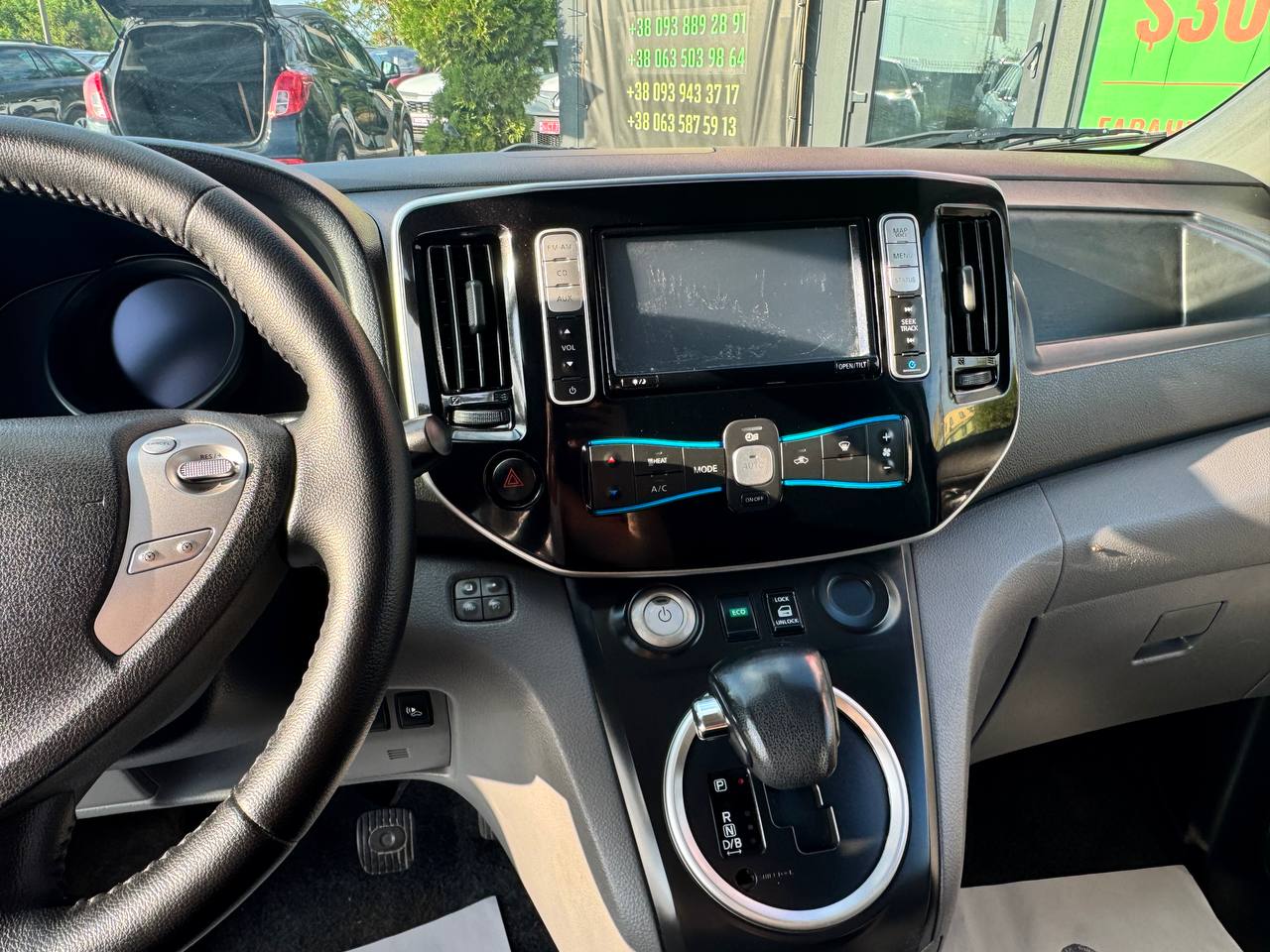 Nissan E-NV200