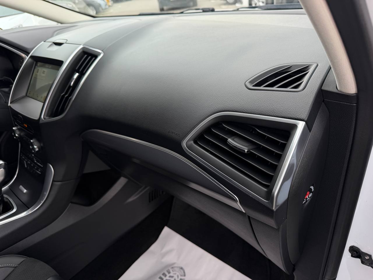 Ford S-Max Titanium