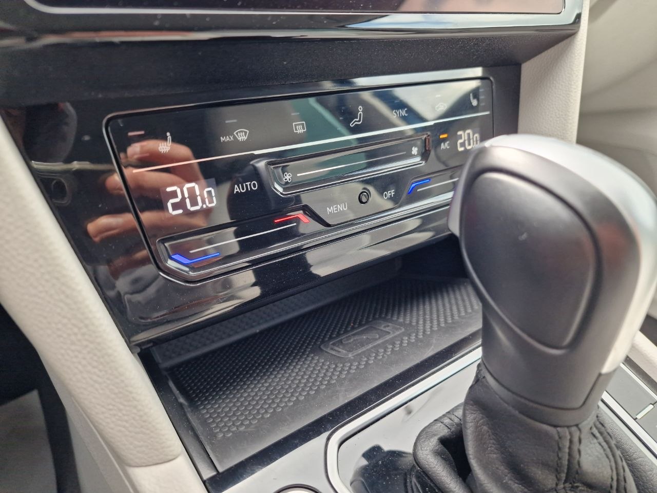 Volkswagen Passat LOUNGE