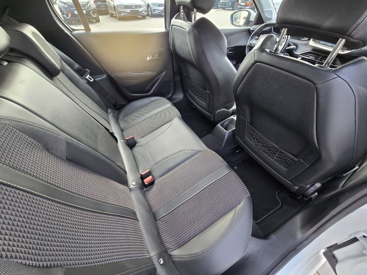 Peugeot 208 Business