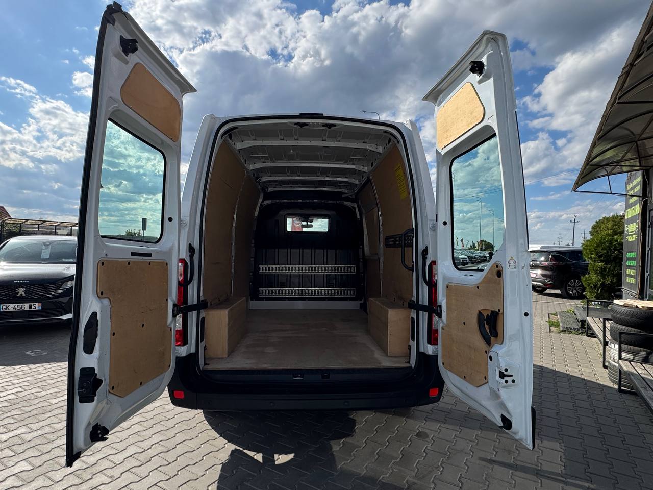 Renault Master FGN TRAC L2H2