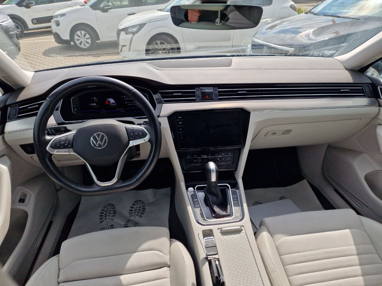 Volkswagen Passat LOUNGE