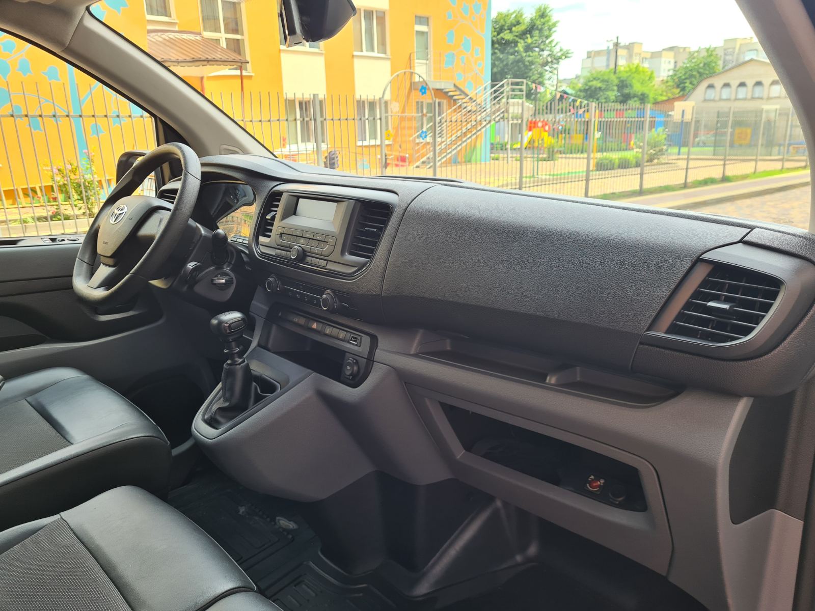 TOYOTA PROACE LONG