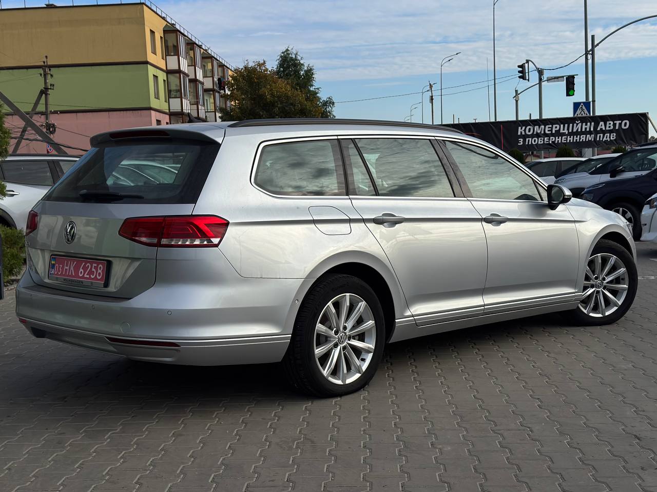Volkswagen Passat Business+