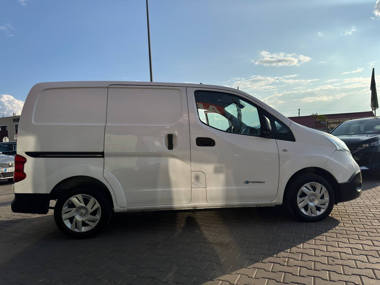 Nissan E-NV200