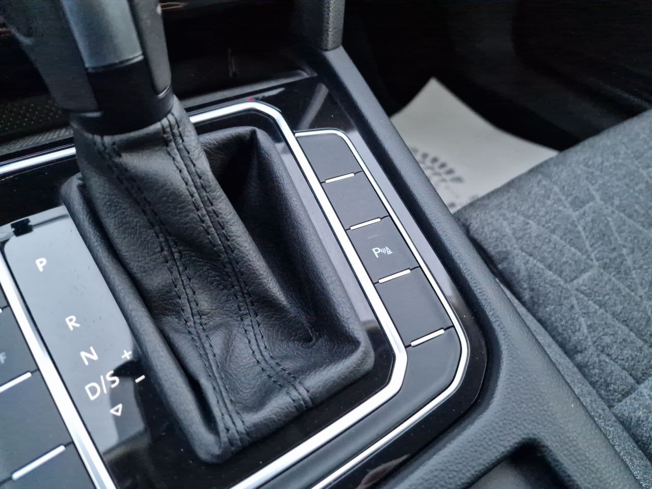 Volkswagen Passat Business+