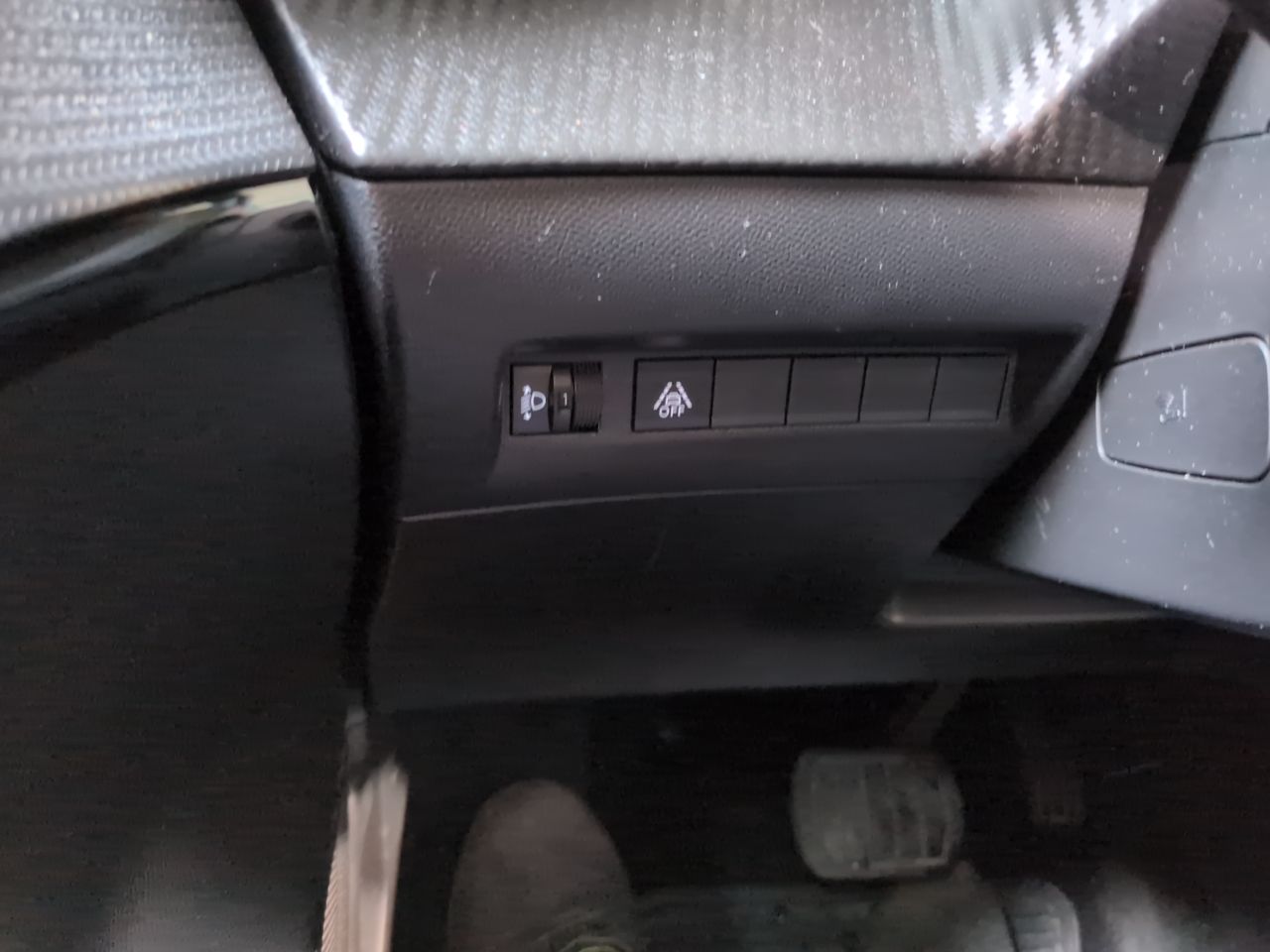 Peugeot 208 ALLURE