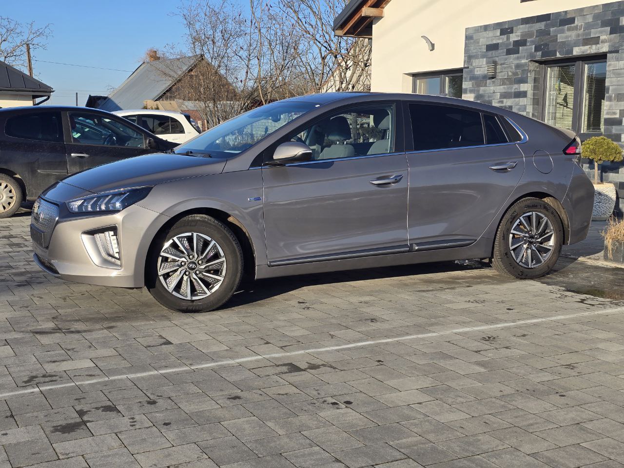 Hyundai Ioniq