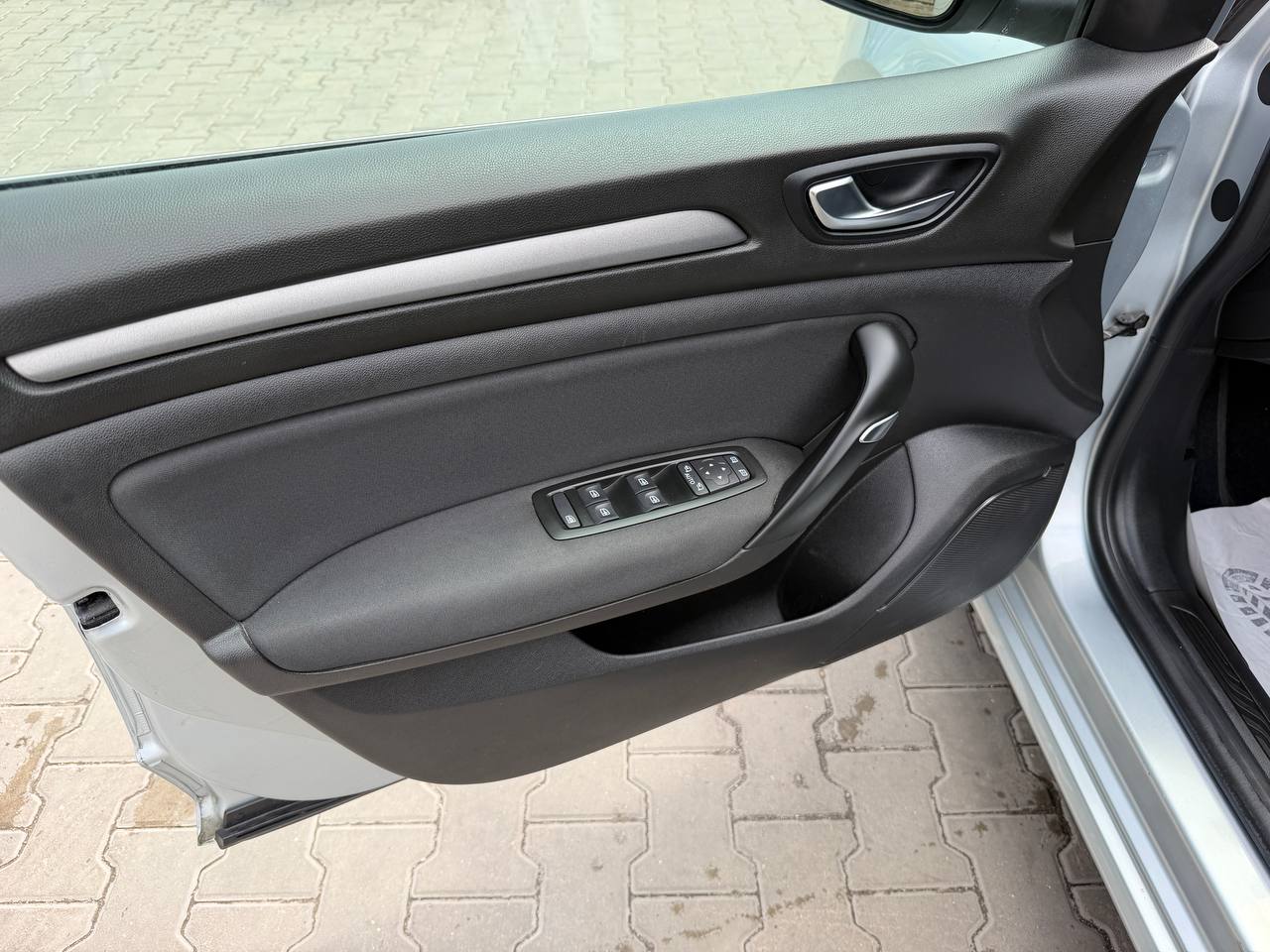 Renault Megane Business HYBRID