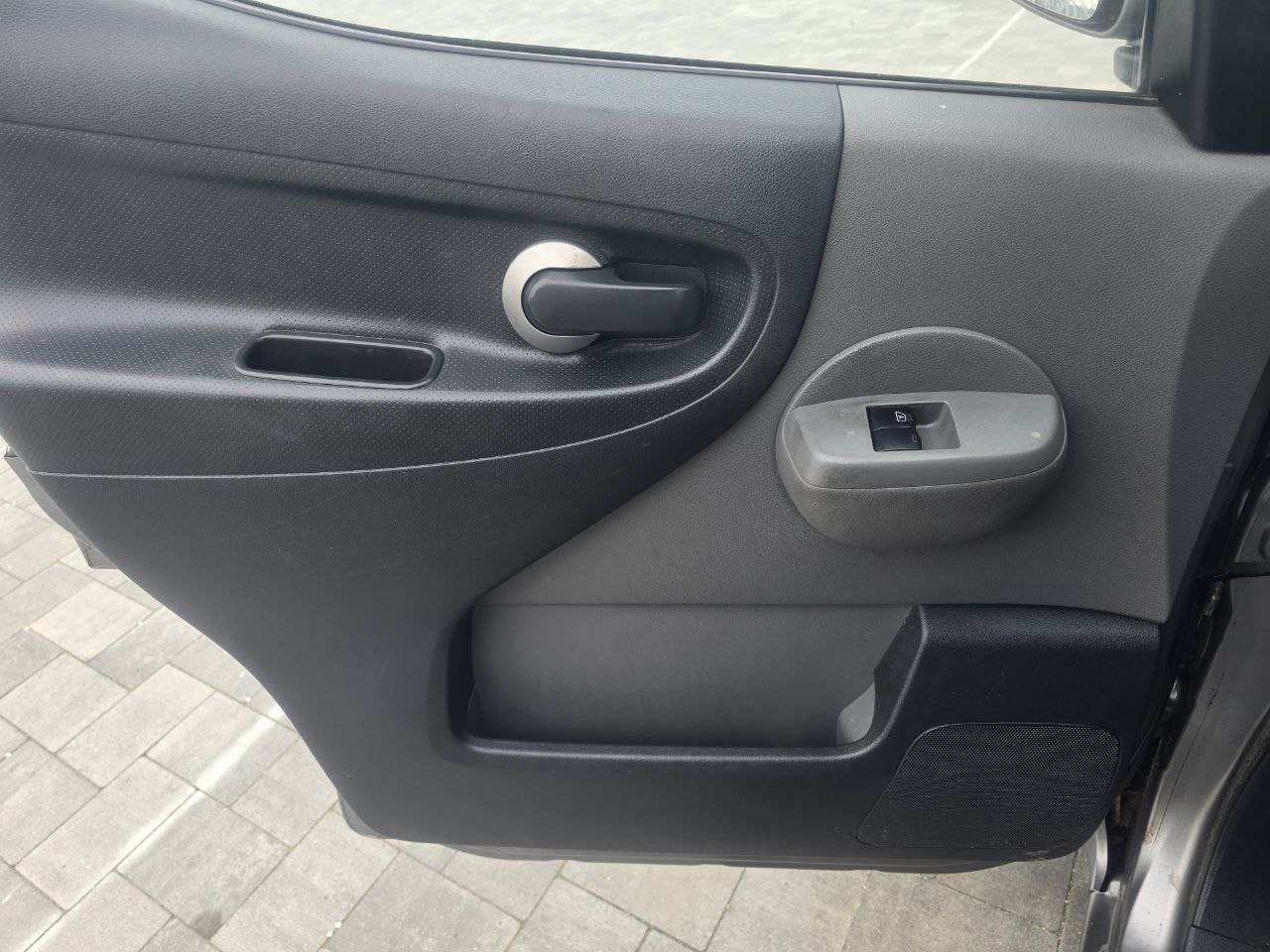 Nissan E-NV200