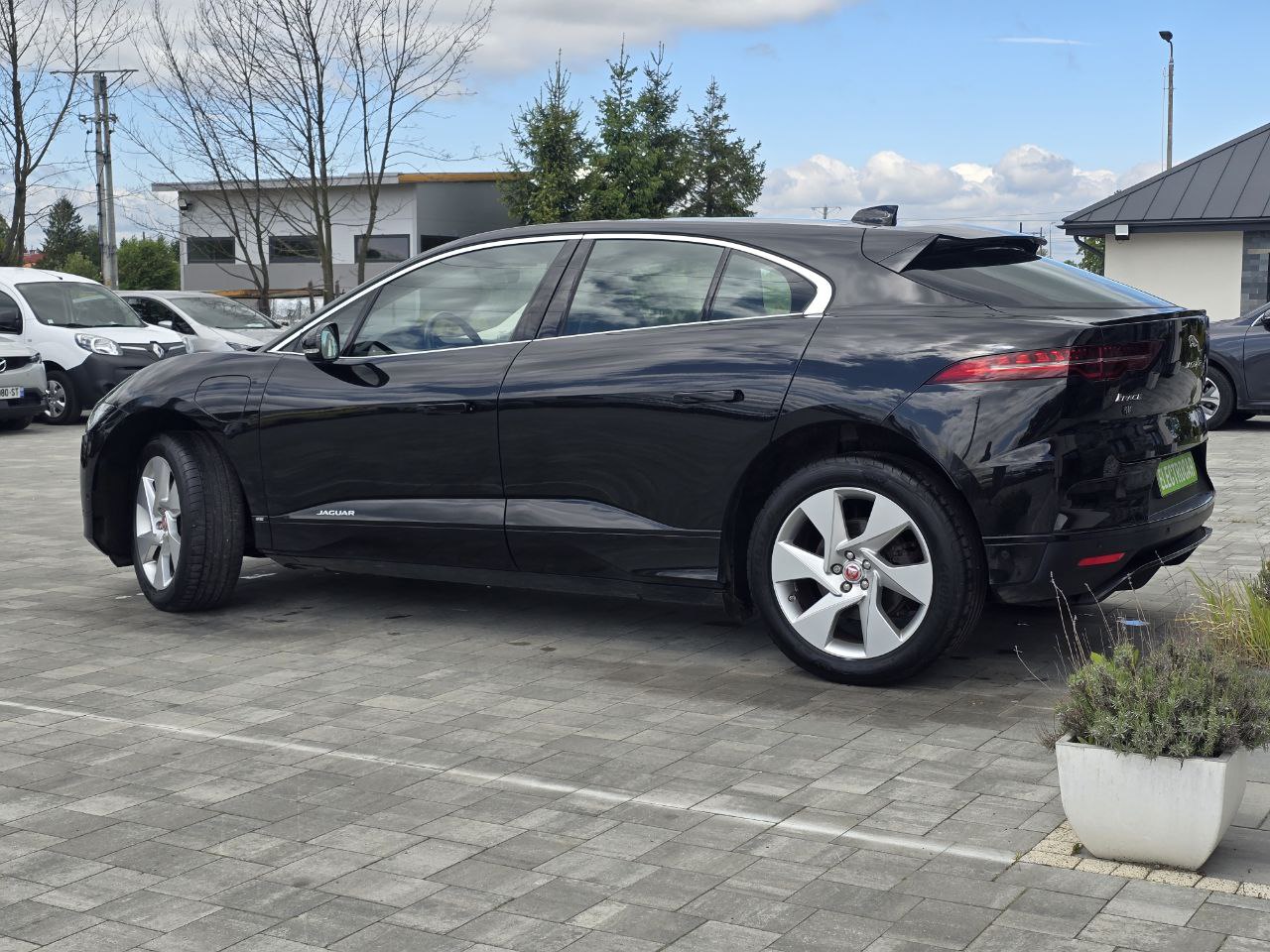 JAGUAR I-PACE