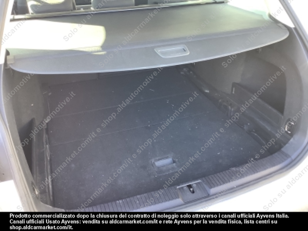 Volkswagen Passat Business+