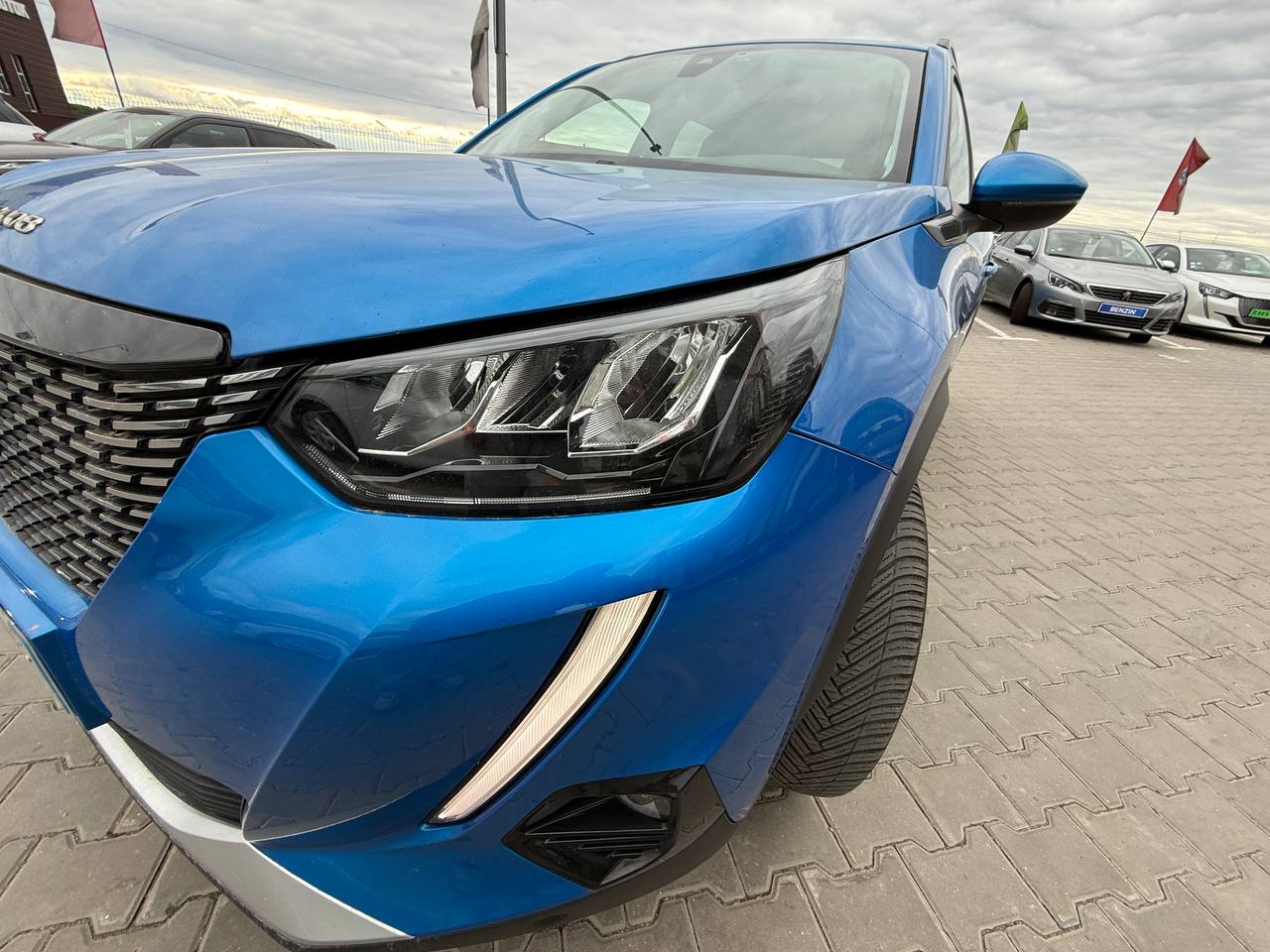 Peugeot 2008 ALLURE
