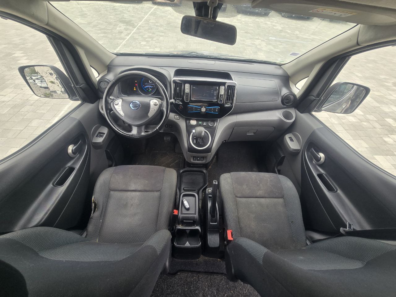 Nissan E-NV200