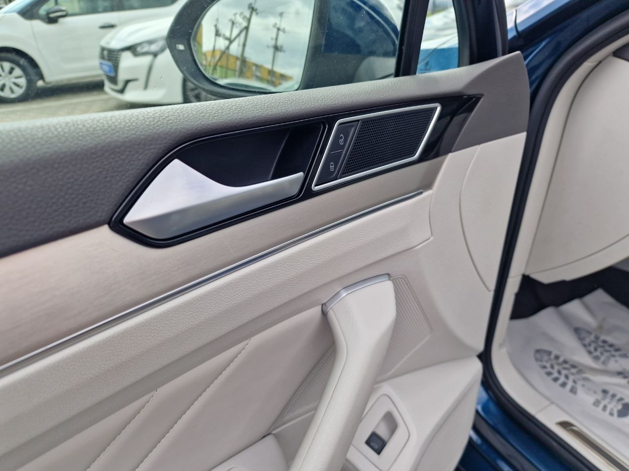 Volkswagen Passat LOUNGE