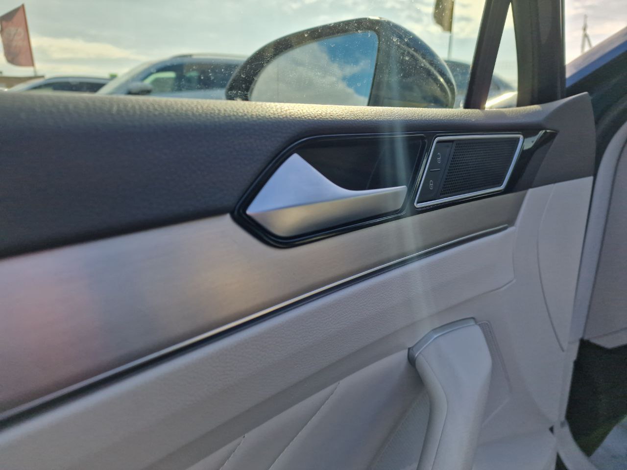 Volkswagen Passat LOUNGE