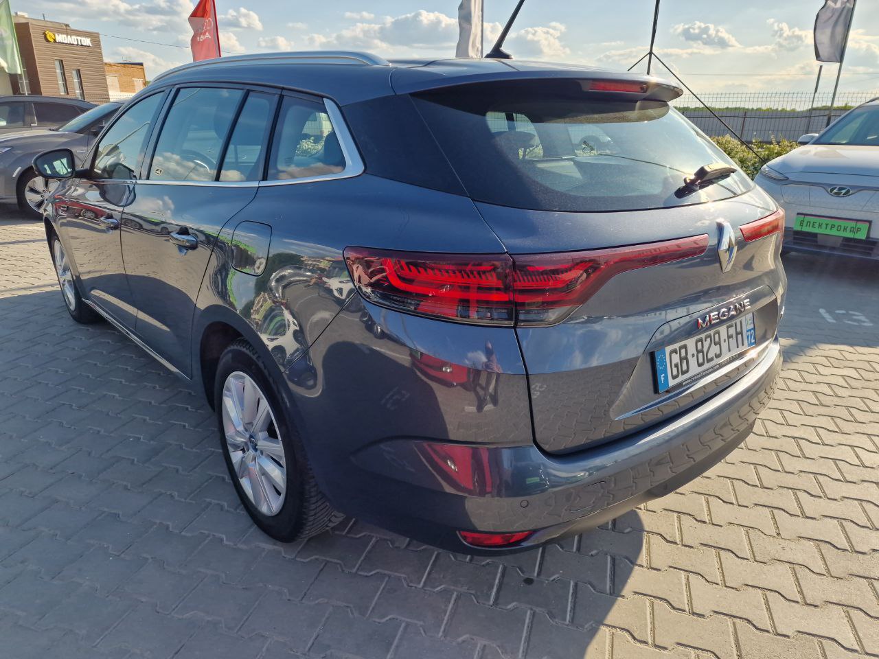 Renault Megane PLUG-IN HYBRIDE