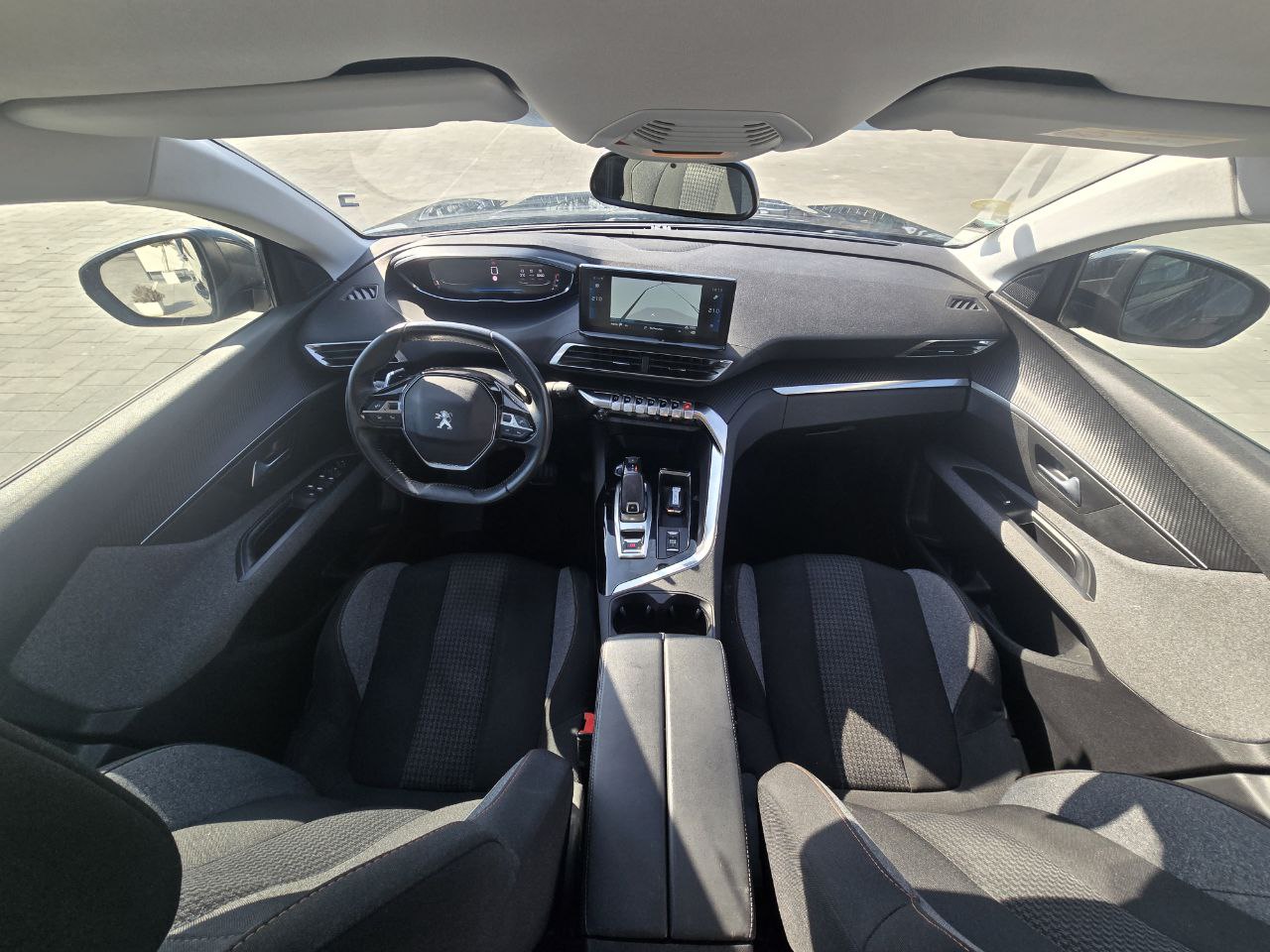 PEUGEOT 5008 Business