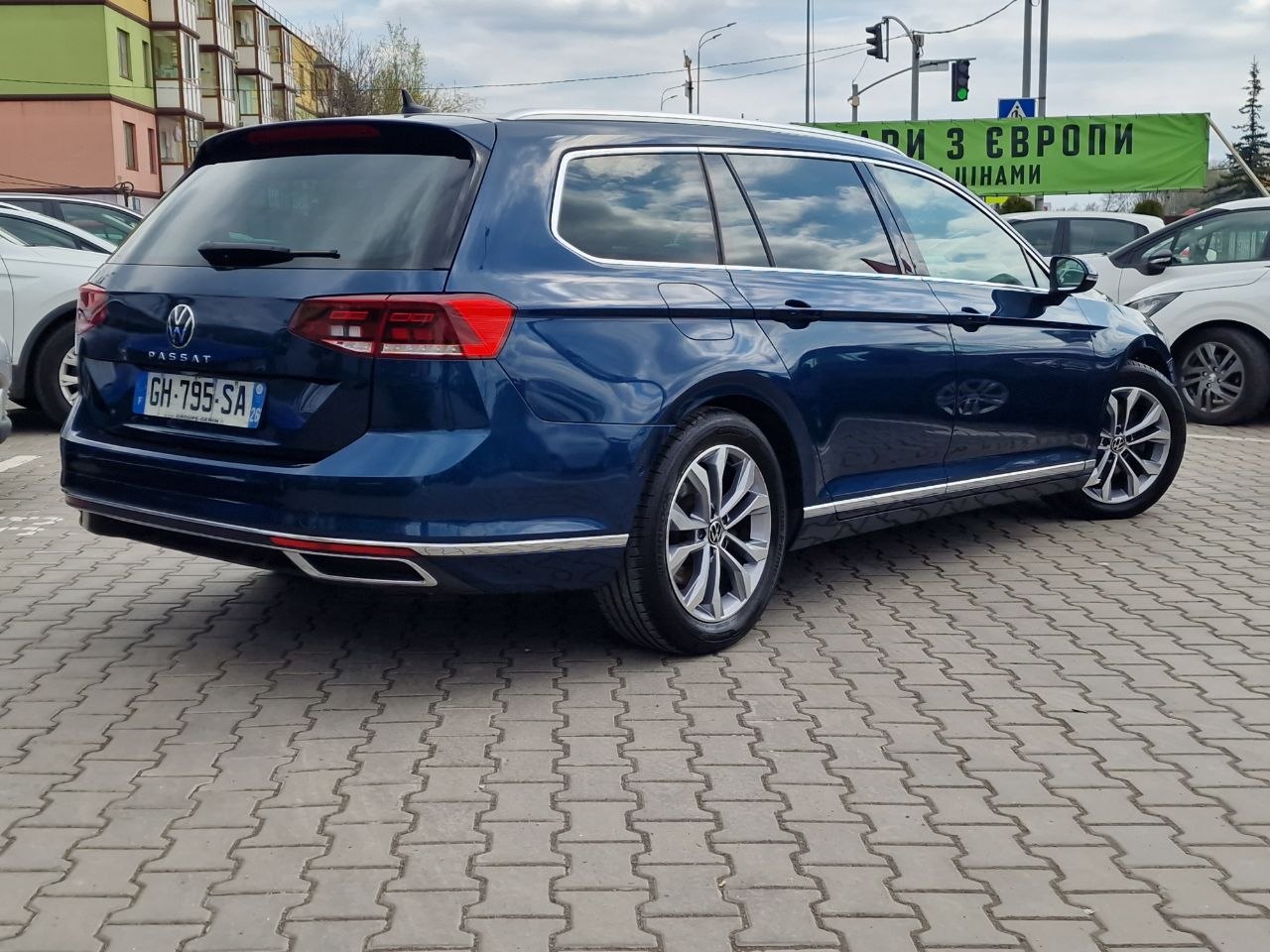 Volkswagen Passat LOUNGE