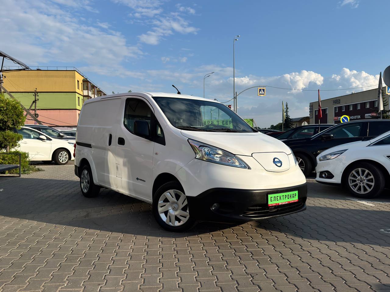 Nissan E-NV200