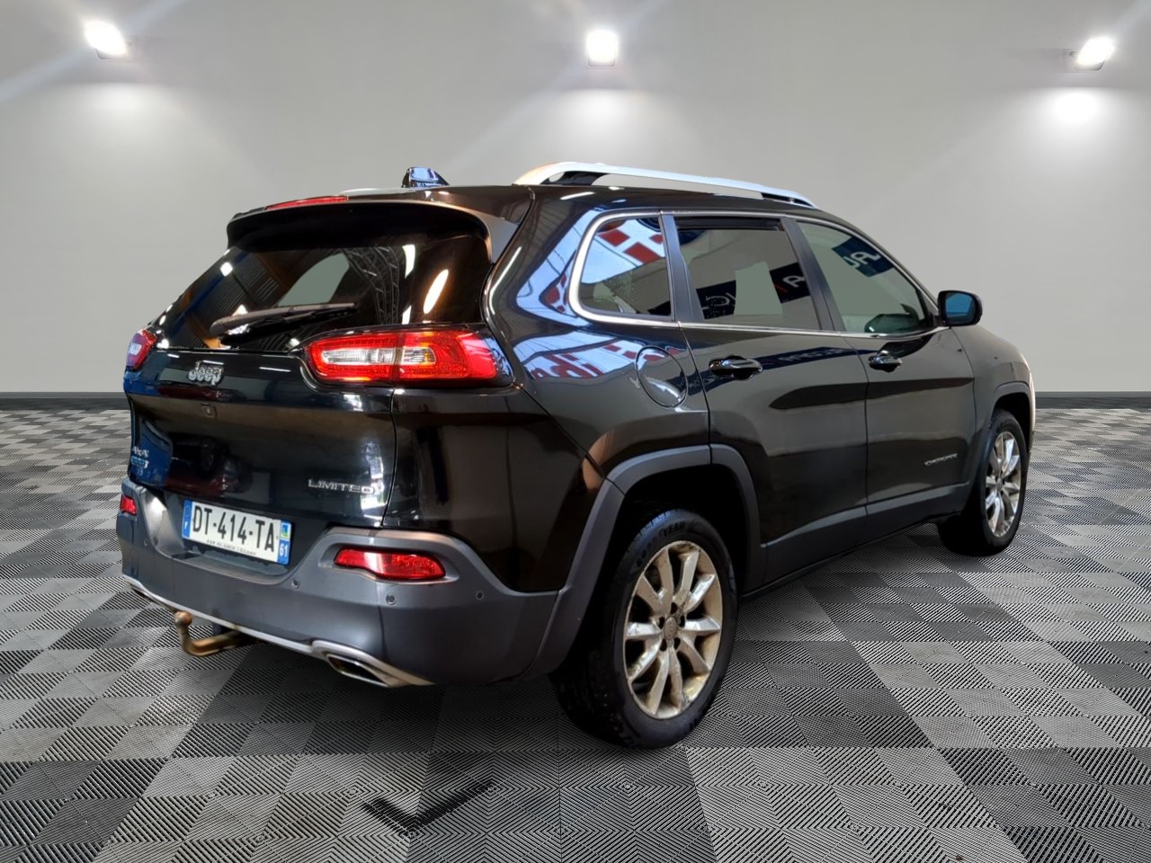 JEEP CHEROKEE