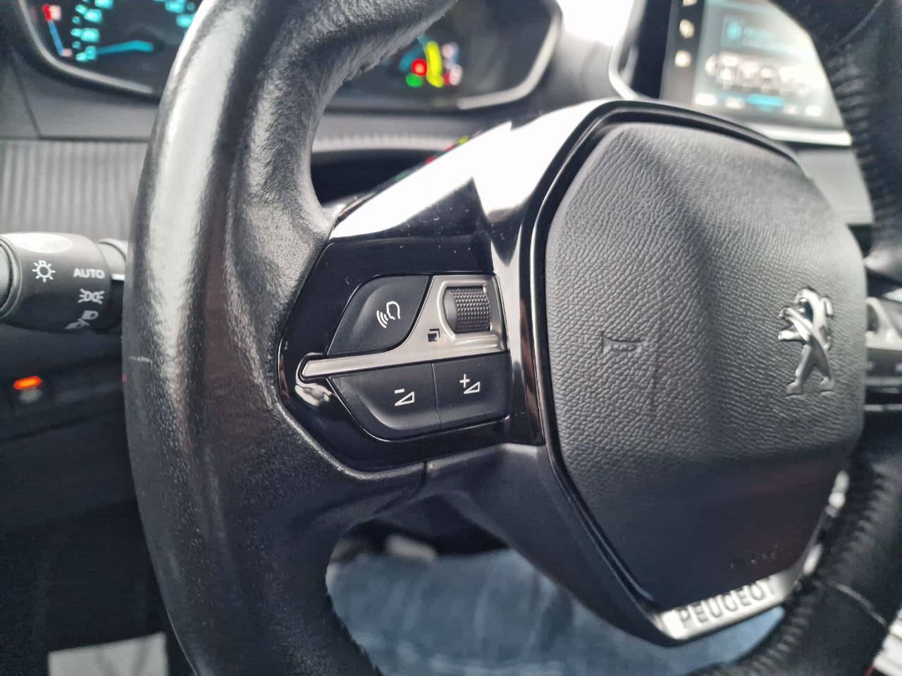 Peugeot 208 ELECTRIQUE