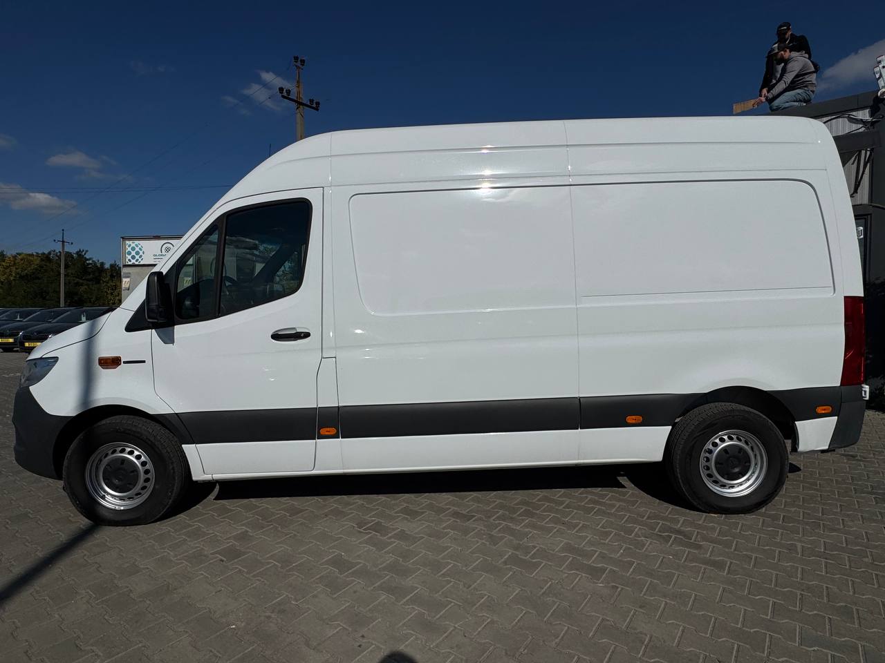 Mercedes-Benz E-Sprinter FWD