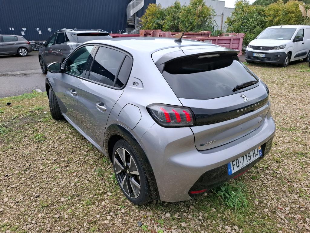 Peugeot E-208 GT