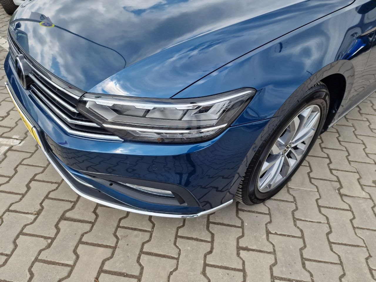 Volkswagen Passat LOUNGE