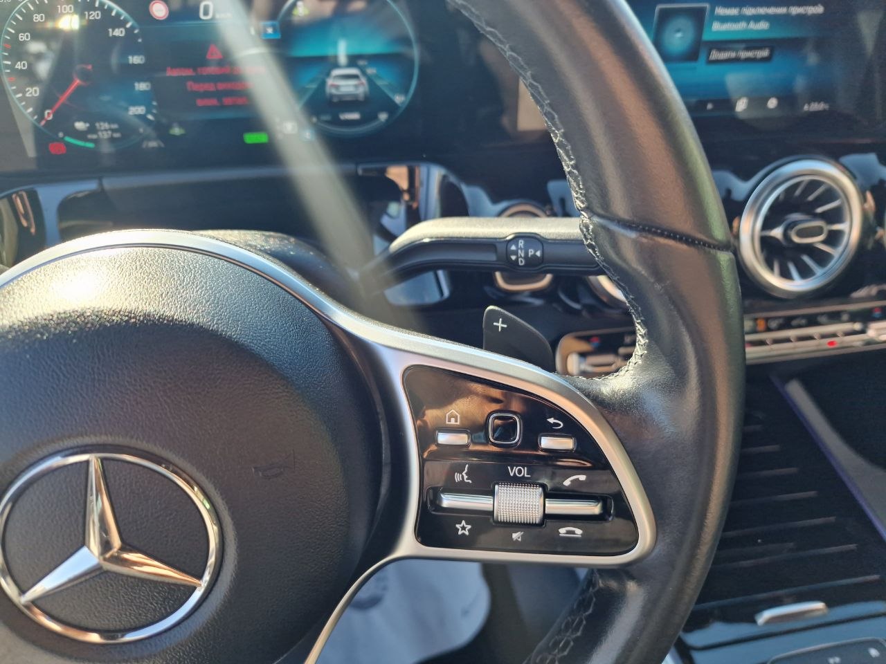 MERCEDES BENZ EQA