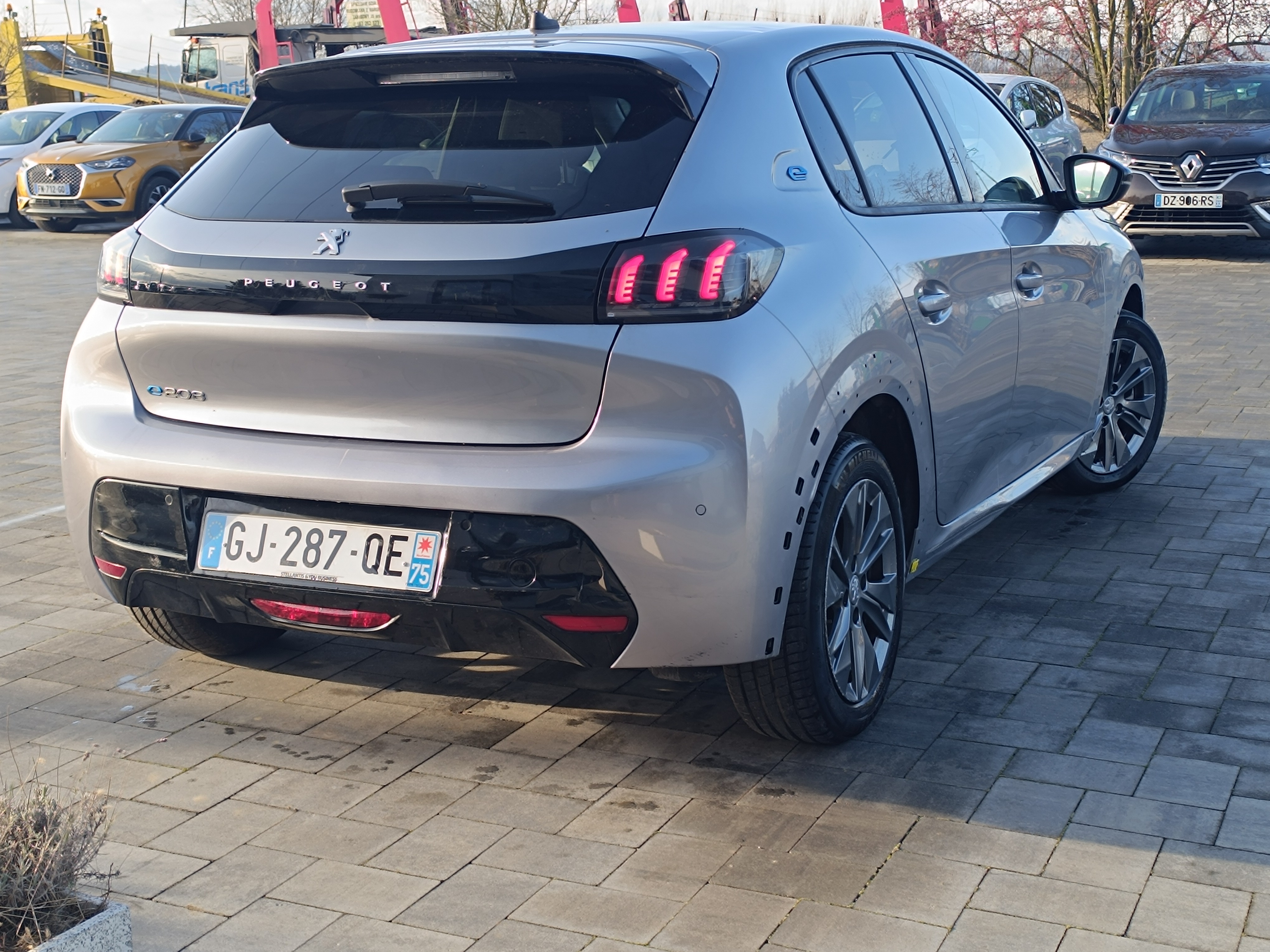 Peugeot 208 ELECTRIQUE