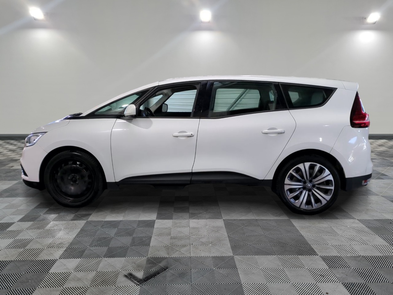 Renault GRAND Scenic Life