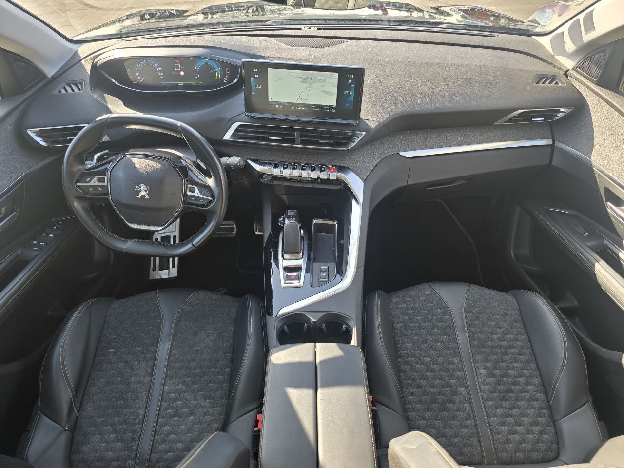 Peugeot 3008 Roadtrip HYBRID