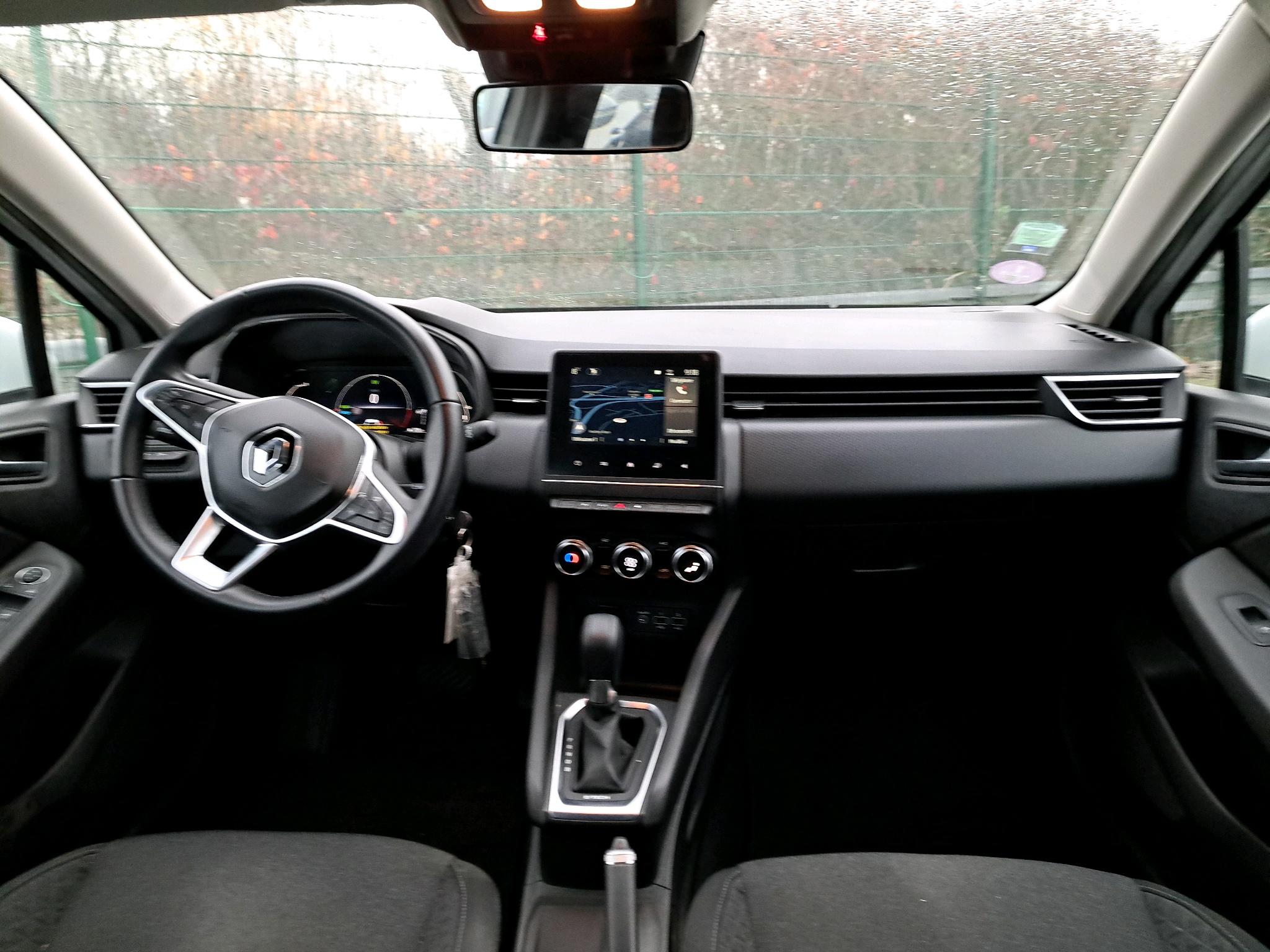 Renault Clio HYBRID Business