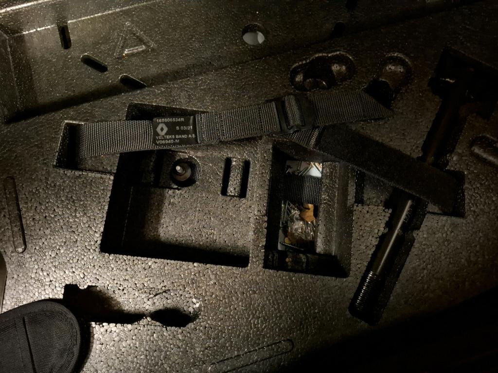 Renault Clio HYBRID Business