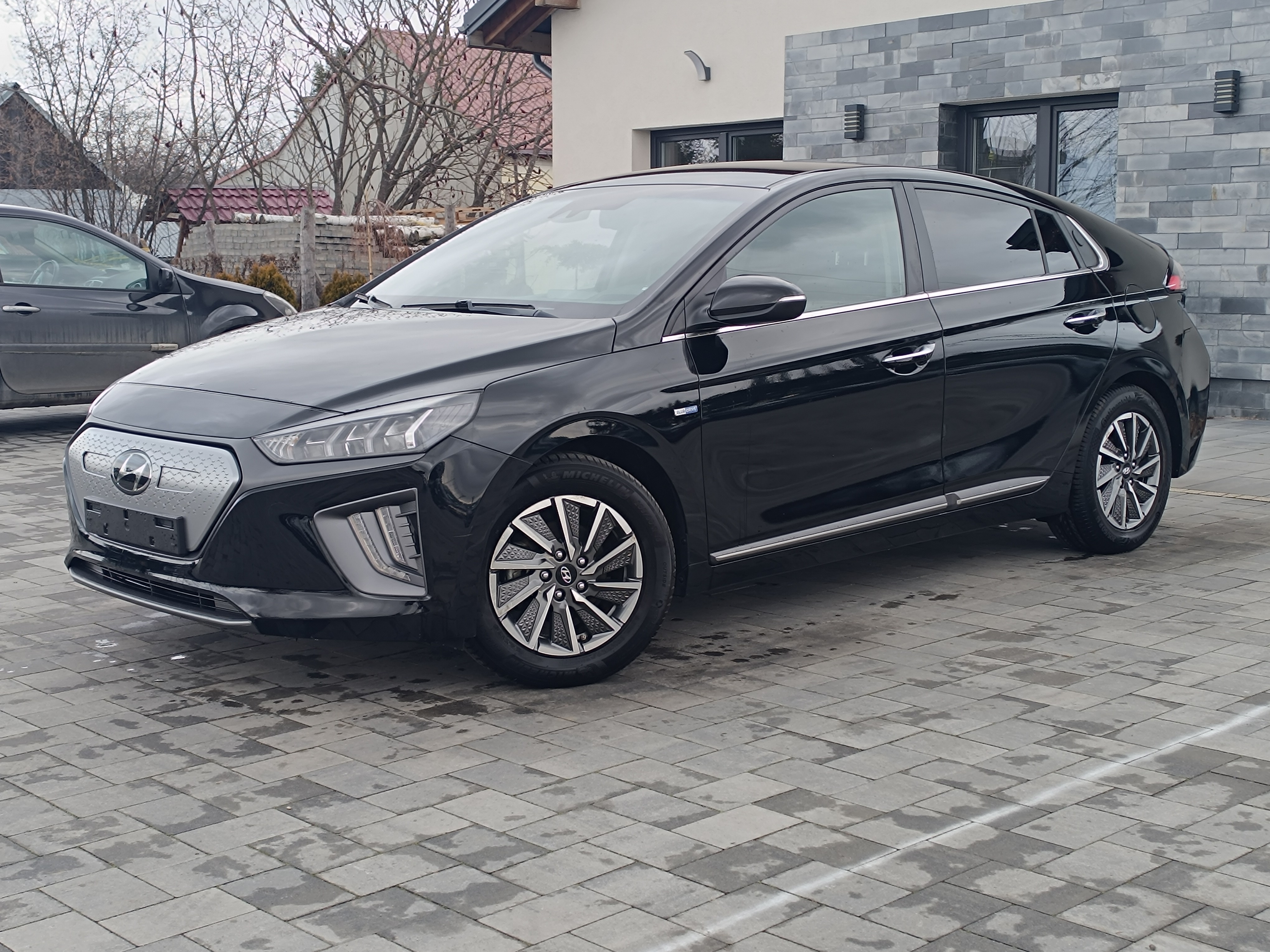 Hyundai Ioniq