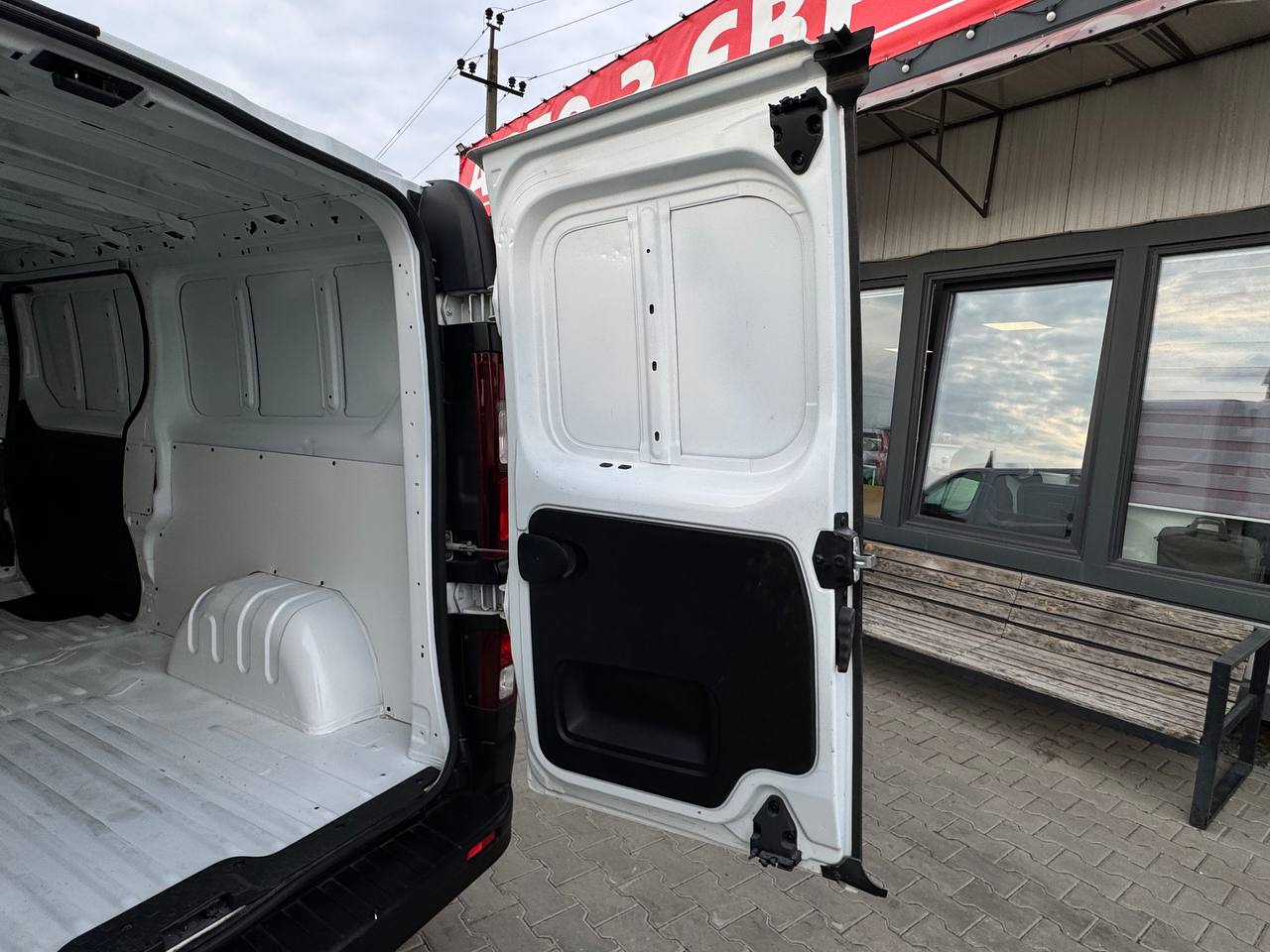 Renault Trafic FGN L2H1