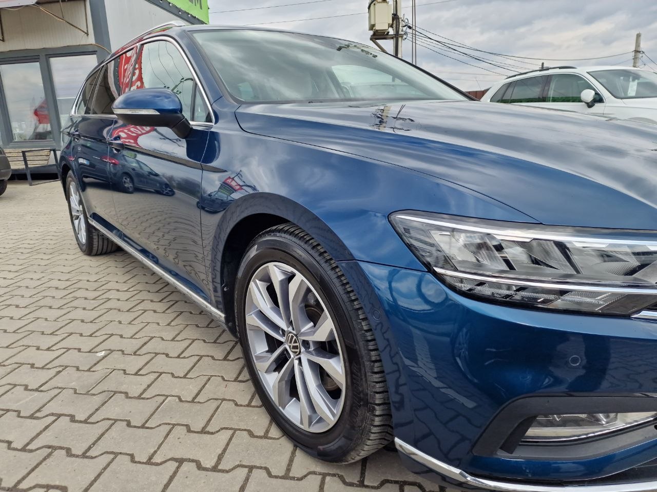 Volkswagen Passat LOUNGE