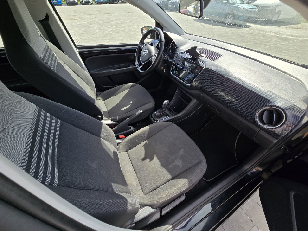 Volkswagen E-UP