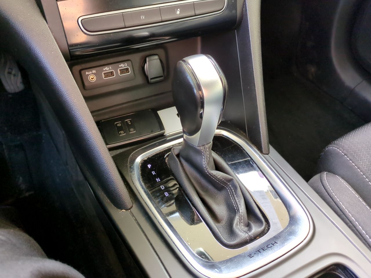 Renault Megane Business HYBRID