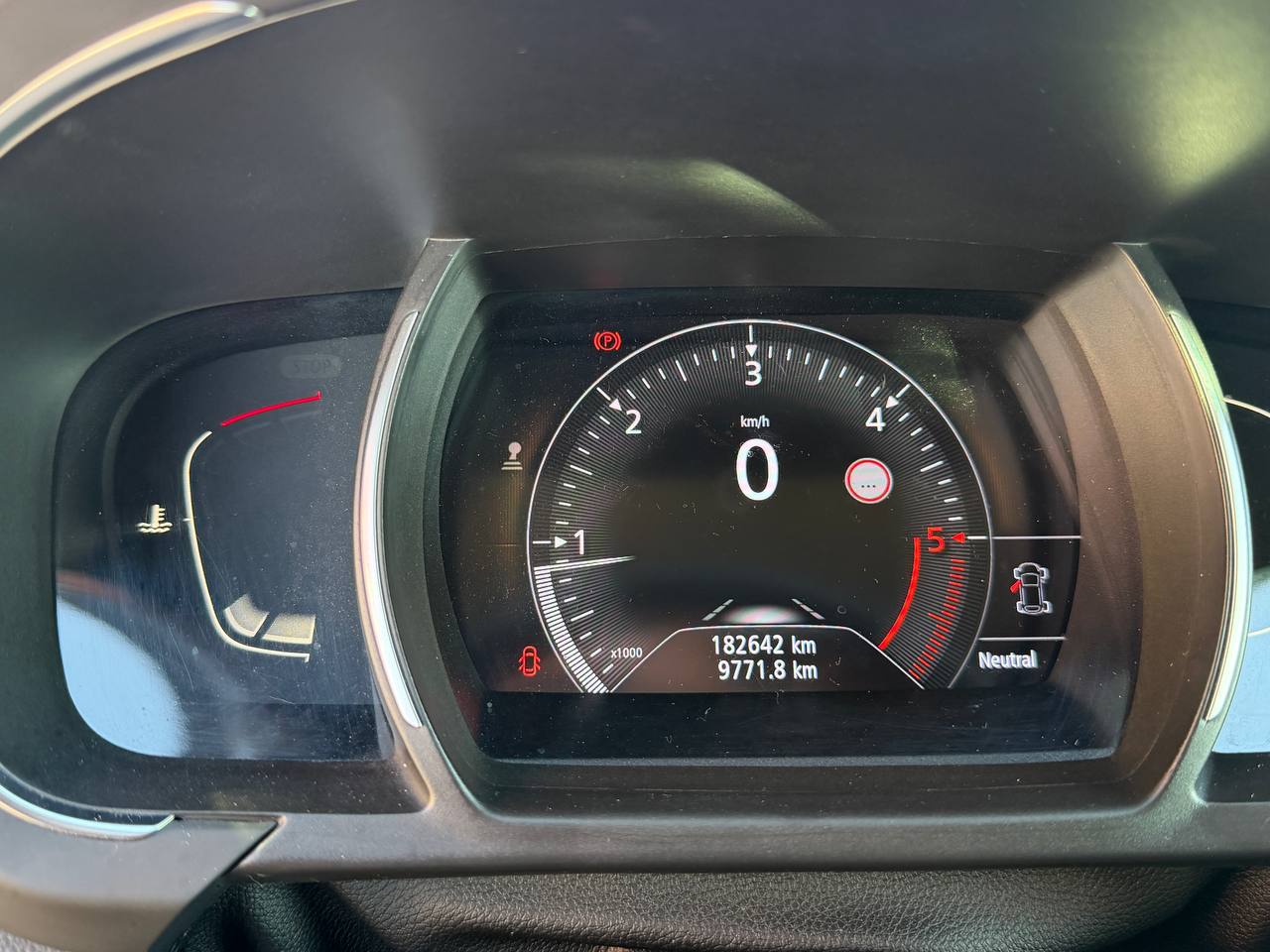 Renault Scenic INITIALE PARIS
