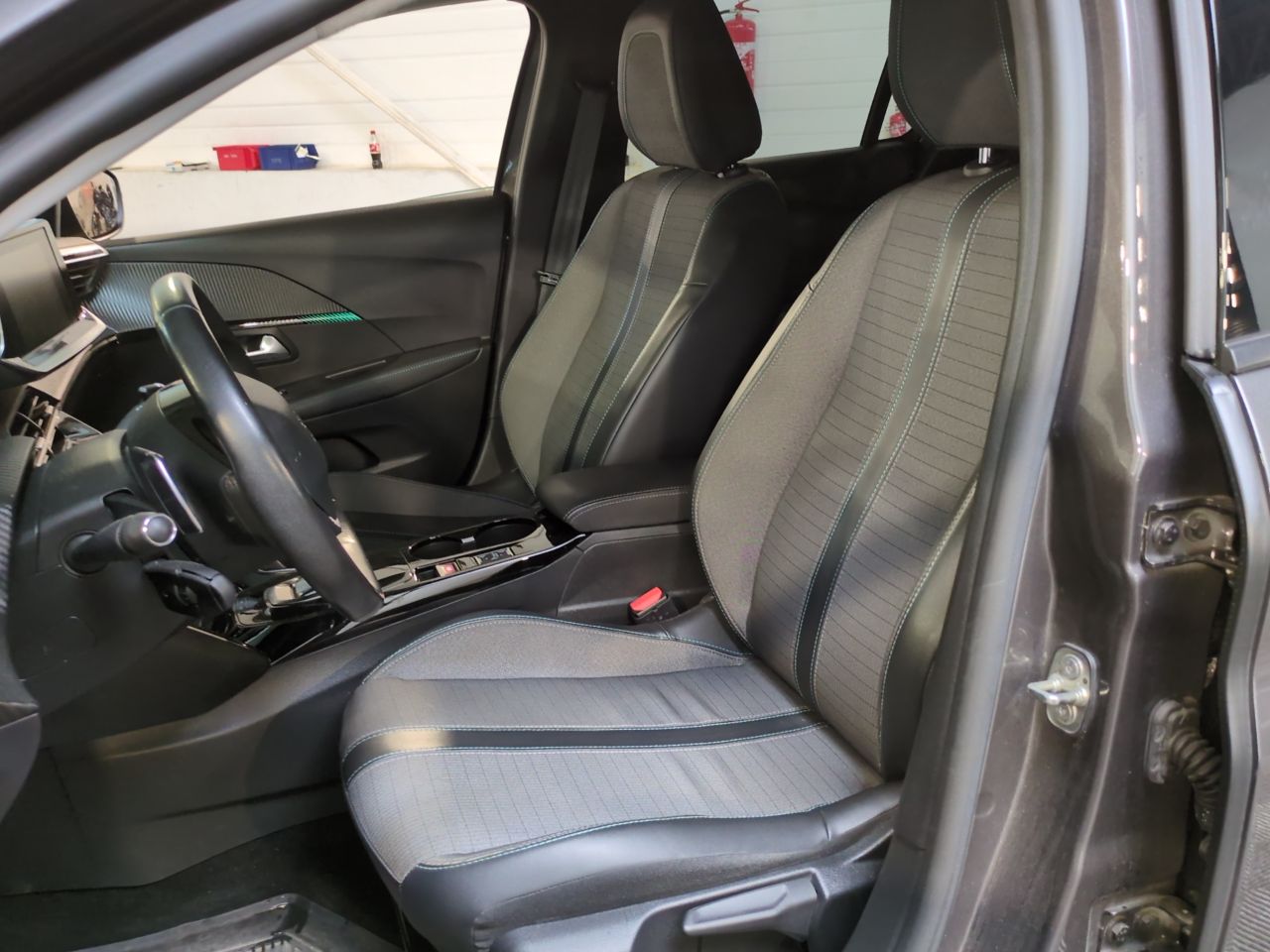 Peugeot 208 ALLURE