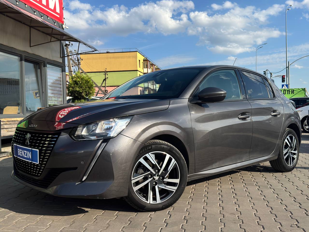 Peugeot 208 ALLURE