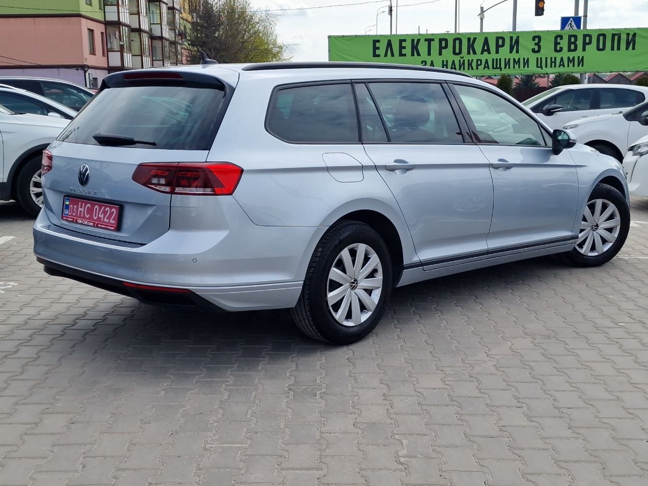 Volkswagen Passat Business+